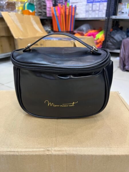 Multifunctional Portable Large Capacity Travel Cosmetic Bag Makeup Organizer Bag Storage Makeup Bag Waterproof PU Leather Travel Toiletry Bag for Women 🇨🇳